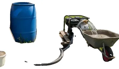 Image de Tuyau d'arrosage, en plastique durable, avec raccords en laiton, de couleur vert armée