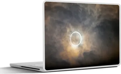 Produktbild von MuchoWow® Laptop Aufkleber Sticker Cover Ringförmige Sonnenfinsternis in Japan 25x18 cm - Laptop-Deko