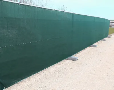 Produktbild von Zaunblende 100m x 1,5m mit 85% Schattierwirkung Schattiernetz in dunkelgrün