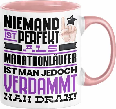 Produktbild von Marathonläufer Geschenk Tasse Lustige Geschenkidee für Marathonläufer Geburtstag Kaffee-Becher Niemand Ist Perfekt Aber Als Marathonläufer Ist Man Nah Dran (Rosa)