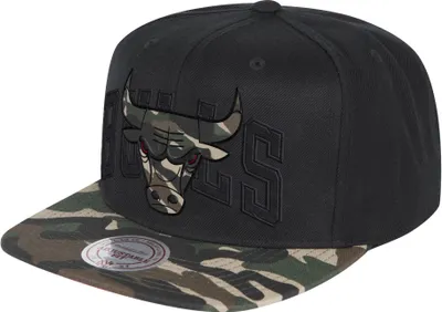 Zdjęcie produktu dla Mitchell & Ness Snapback Cap Woodland Blind Chicago Bulls czarny