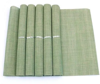 Immagine prodotto di Set di 6 sottopiatti in PVC Unyqoos®, antiscivolo e resistente agli strappi, resistenti al calore fino a 85°C, dimensioni 45 x 30 cm – idrorepellenti, flessibili per interni ed esterni, ignifughi