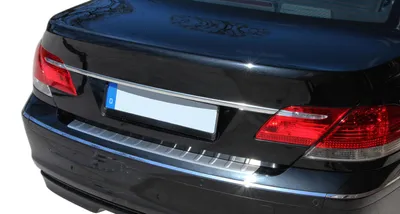 Zdjęcie produktu dla Nakładka ochronna na próg bagażnika ze stali nierdzewnej matowa do BMW serii 7 E65 E66 2002–2008