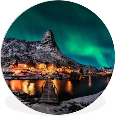 Produktbild von MuchoWow® Rundes Wandbild - Runde Bilder Nordlicht - Island - Schnee - Dorf - Grün - Berge Ø 90 cm Kreis Wanddekoration Kunststoff - Wandkreis - Wandschmuck - Wand-Kreis - Wohnzimmer - Bild - Runde - Wanddeko - Dibond - Kunstdrucke