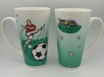 Produktbild von XXL FUßBALLTASSE 0,5L Fußball Becher Sammler selten Kaffeetasse EM WM BundesligaTasse Kaffe