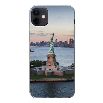 Produktbild von MuchoWow® Handyhülle Schutzhülle Hülle für iPhone 12 mini New York - Freiheitsstatue - Skyline Silikon Softcase Handy Hülle - Bild