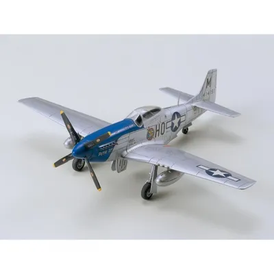 Produktbild von P-51D Mustang Modellbausatz 1:72 – Detailliertes Flugzeugmodell