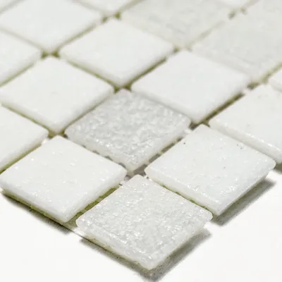 Produktbild von Matt Weiss Mix Glas Mosaikfliesen 20x20mm Steine 30,5x32,7x0,4 cm Frostbeständig