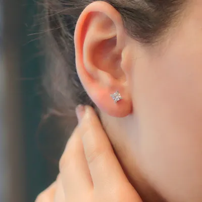 Produktbild von 0,62 Carat Diamant Solitär Ohrringe 14 Karat Weißgold