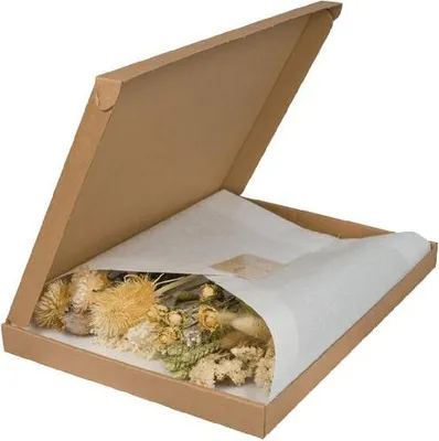 Produktbild von Trockenblumen im Briefkasten Natur 25-30cm beige weiß rosa Blumenstrauß