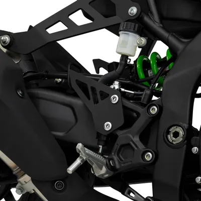 Produktbild von ZIEGER Fersenschoner kompatibel mit Kawasaki ZX-4RR schwarz