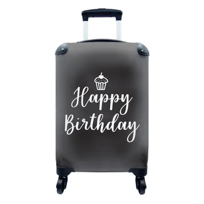 Produktbild von MuchoWow® Koffer Handgepäck Trolley Rollkoffer Kleine Reisekoffer mit 4 Rollen - Cupcake mit dem Zitat "Happy Birthday" auf schwarzem Hintergrund - Cabin Size < 55x40x23 cm & 55x40x20 cm - Fotokoffer - Kabinenkoffer - Boardgepäck - Reise-Box - Reisekoffer - Reisegepäck - Koffer mit Bild - Trolley für Kinder