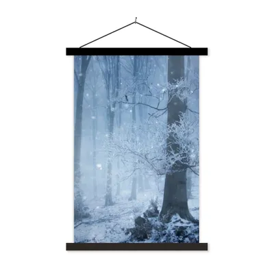 Produktbild von MuchoWow® Textilposter Wald - Winter - Schnee 60x90 cm mit schwarzem Rahmen - Poster Wohnzimmer