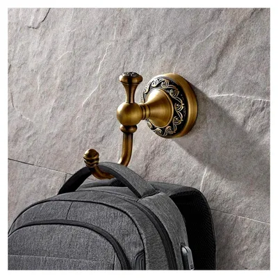 Produktbild von Wandhaken aus Messing im Retro-Stil, Handtuch- und Kleiderhaken im antiken Design, Vintage Handtuchhalter zur Wandmontage mit Bohrung für die Küche