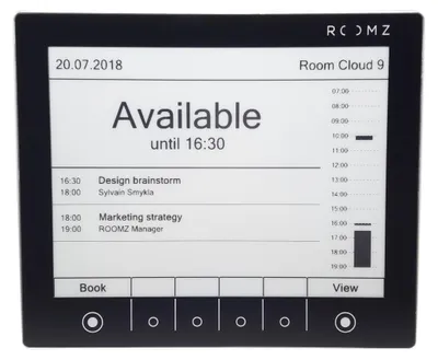 Imagen del producto de ROOMZ Display SILVER, que incluye una suscripción de software de 1 año