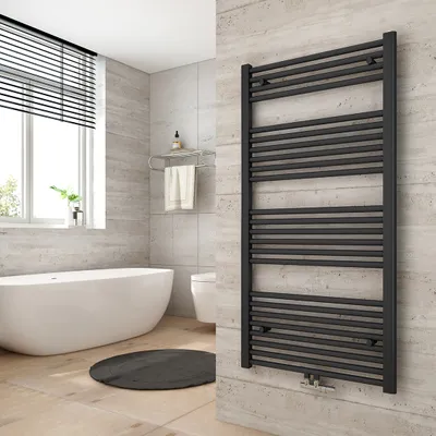Zdjęcie produktu dla Grzejnik łazienkowy Heilmetz 120 x 60 cm, kolor antracytowy, suszarka do ręczników z centralnym przyłączem, grzejnik łazienkowy do pomieszczeń o powierzchni 5 m², bez elementu grzejnego