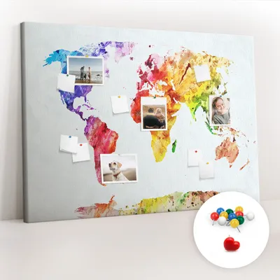 Obrázek produktu pro Korková nástěnka s kolíčky - Tabule s kolíky pro fotografie a poznámky - 140x100 cm - Připínáčky barevné 100 kusů - Akvarelová mapa světa