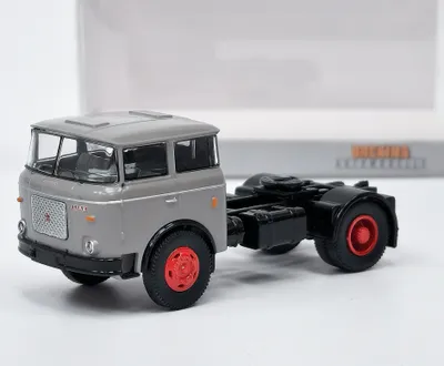 Image de LIAZ 706 SZM (1970) Gris/Noir Brekina 1:87