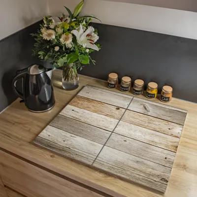 Produktbild von banjado Herdabdeckplatte zweiteilig je 30x52cm groß mit Gummi Abstandshalter, ESG Sicherheitsglas mit Motiv Graues Holz [HAP2 12172]
