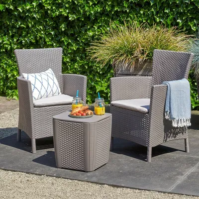 Productafbeelding van Set bestaande uit een bijzettafeltje en 2 tuinfauteuils met een rotanlook, Keter Iowa Balcony, cappuccino kleur