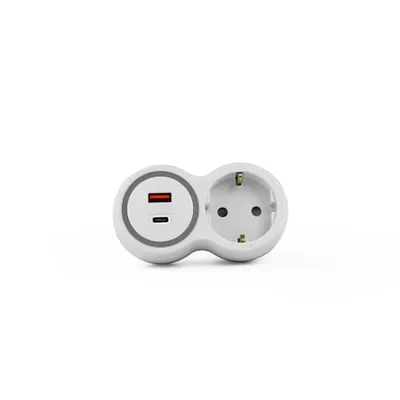 Produktbild von Kompakter Steckdosenadapter mit 1x Schuko, 1x USB-A, 1x USB-C