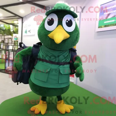 Produktbild von Waldgrüne REDBROKOLY Hühner Maskottchen Kostüm Charakter gekleidet in Shorts und Messenger Bags