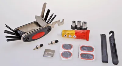 Produktbild von Filmer 45.017 Fahrrad Reparatur / Flickzeug Set inkl. Werkzeug - 24 teilig