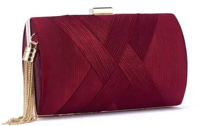 Obrázok produktu pre Elegantná kabelka typu clutch s strapcami, červená, malá