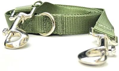 Image de Laisse réglable pour chien en nylon Benzoa®, longueur 3 mètres, avec 2 mousquetons et 3 anneaux, pour chiens de taille moyenne (8–35 kg) – 100% nylon de qualité supérieure, noir/vert olive, 180 g