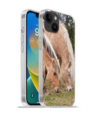 Produktbild von MuchoWow® Handyhülle Schutzhülle Hülle für Apple iPhone 14 Plus - Soft case Zwei grasende Fjordpferde auf einer Wiese Silikon Softcase Handy Hülle - Abbildung