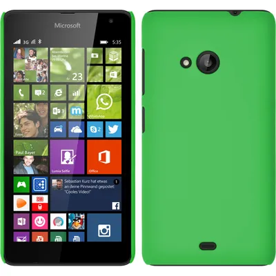 Produktbild von PhoneNatic Case kompatibel mit Microsoft Lumia 535 - Hülle grün gummiert Hard-case + 2 Schutzfolien