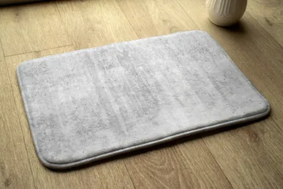 Produktbild von Badteppich Saugfähige - Badezimmer Teppich - Rutschfester Badvorleger Badematte - 75x45 cm - Graue Wand