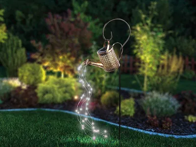 Produktbild von Lunartec Solar-Gießkanne mit Sternendusche