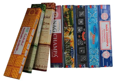 Image de Coffret de bâtonnets d'encens - 8 parfums différents - Pour parfumer les pièces - 8 paquets