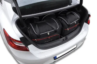 Obrázek produktu pro Sada cestovních tašek Renault Megane 2016- (Grandcoupe)