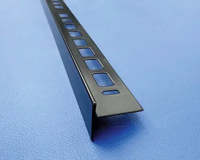 Obrázok produktu pre Nerezová lišta pre spádované podlahy 10x1200 mm čierna ľavá