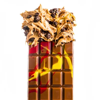 Produktbild von Brownie Fudge Tafel - Rosa Schokolade mit Crunch 220g