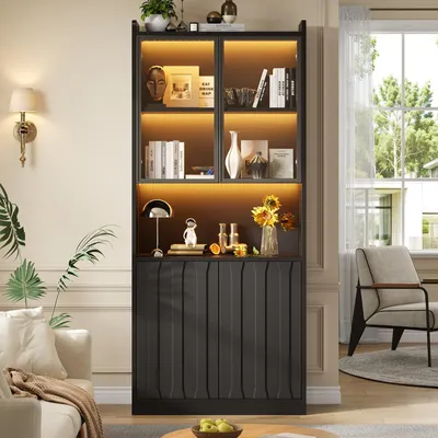 Productafbeelding van LED-vitrine, 80x35x200 cm, hoge kast met glazen deuren, glazen vitrine met LED-verlichting en open vakken, kast voor de woonkamer, zwart