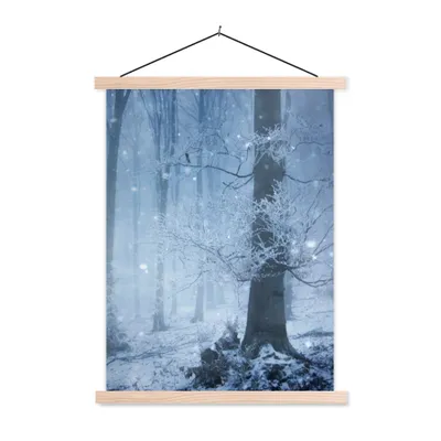 Produktbild von MuchoWow® Textilposter Wald - Winter - Schnee 120x160 cm mit holzfarbenen Rahmen - Plakatkarton