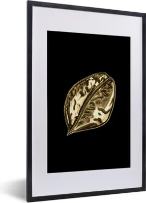Produktbild von MuchoWow® MuchoWow® Gerahmtes Poster Blatt - Schwarz und Gold - Pflanze 40x60 cm - Poster mit zchwarzem Bilderrahmen - Poster in Rahmen