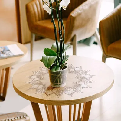 Produktbild von 40 x 40 cm Leinen Runde Tischdecke in Beige - Tischdecke für den Couchtisch - Tischdekoration für Esszimmer und Küche