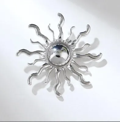 Zdjęcie produktu dla Broszka słońce elegancka ozdoba srebrny