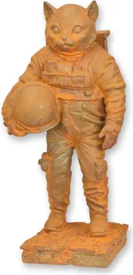 Productafbeelding van A Rusty Cast Iron Figurine Of Astro-Cat