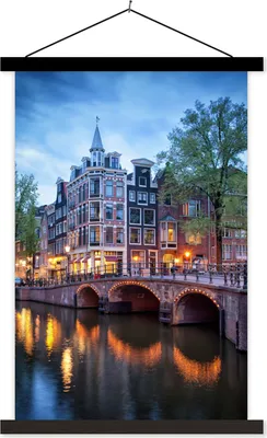 Produktbild von MuchoWow® Textilposter Amsterdam - Baum - Haus 40x60 cm mit schwarzem Rahmen - Wanddekorationen