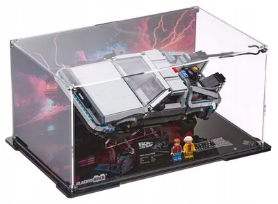 Productafbeelding van Zwarte vitrine met bedrukte achterwand voor LEGO® Creator 10300 – Tijdmachine DeLorean