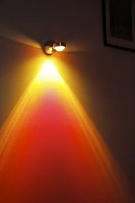 Produktbild von Beura »Beura« runde LED Wandlampe aus Metall u. Glas in Aluminiumgebürstet