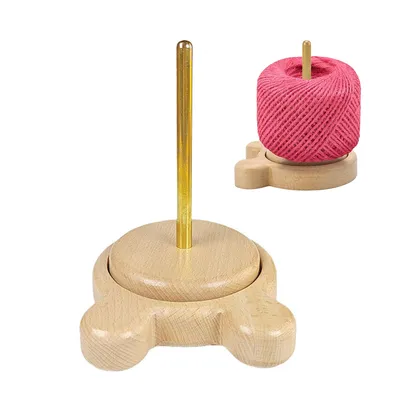 Produktbild von garnwickler aus buchenholz, praktische wollspule für stricken und häkeln, ideales handarbeitszubehör zum aufwickeln von garn und wolle