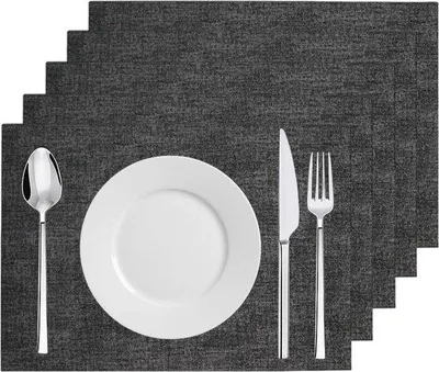 Produktbild von Famanu Set von 6 waschbaren PVC-platzmatten - hitzebeständig - Lederoptik - rutschfest - für Küche und Restaurant - 43cmx30cm