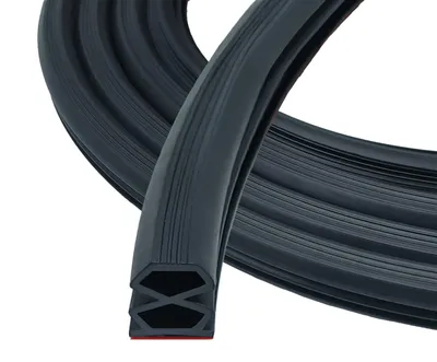 Zdjęcie produktu dla Czarna, samoprzylepna taśma uszczelniająca - 10 mm x 12 mm, do drzwi i okien, 25 metrów