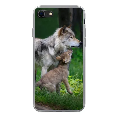 Produktbild von MuchoWow® Handyhülle Schutzhülle Hülle für iPhone SE 2020 Wolf - Baby - Wald Silikon Softcase Handy Hülle - Kartenbesitzer